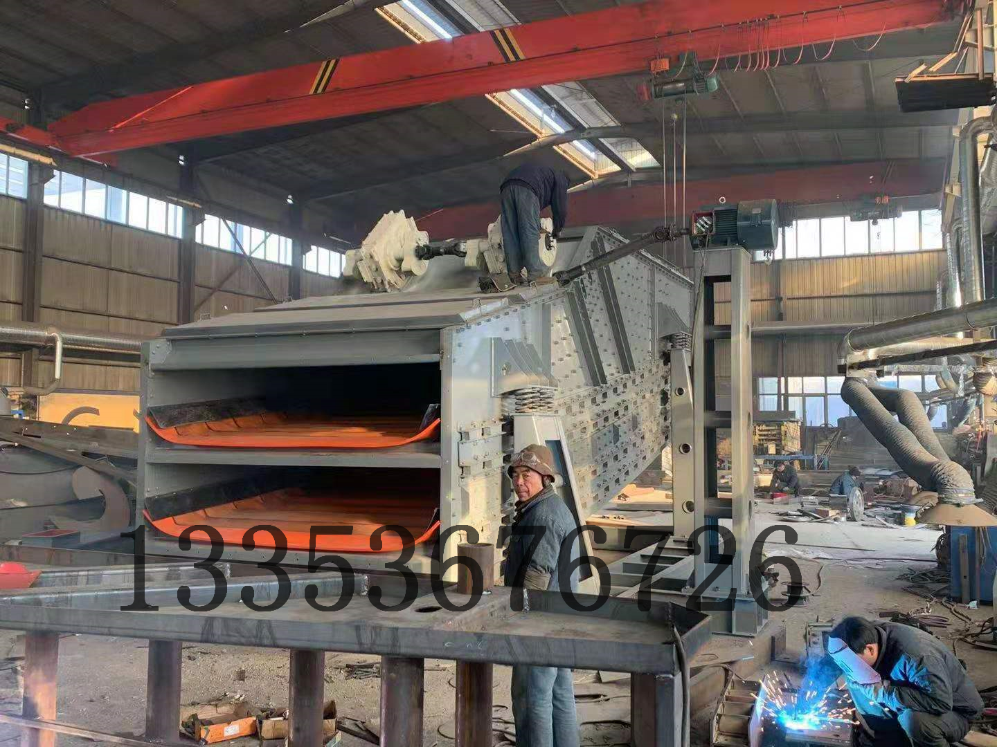 垃圾固廢分級處理專用弛張篩選機一臺需要投資得多少錢？