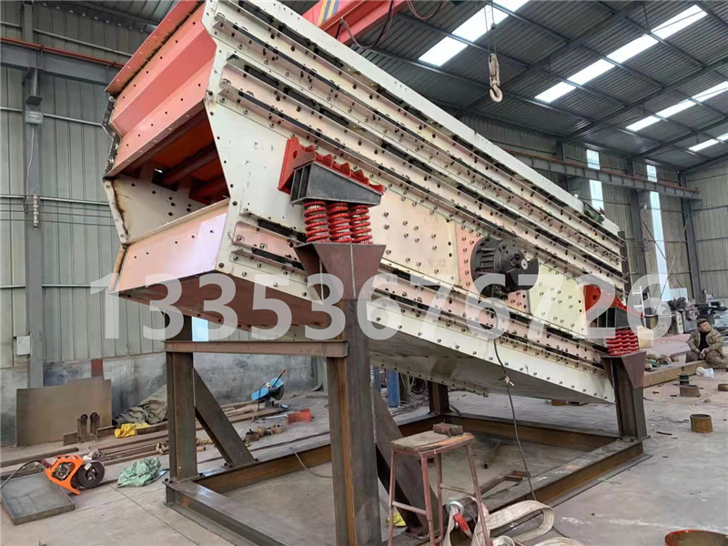 細(xì)粉分級方形搖擺篩和沸騰弛張篩的特點(diǎn)結(jié)構(gòu)原理的對比